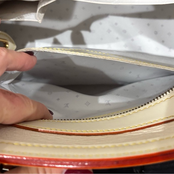 Louis Vuitton Le Radieux Suhali - Picture 9 of 16